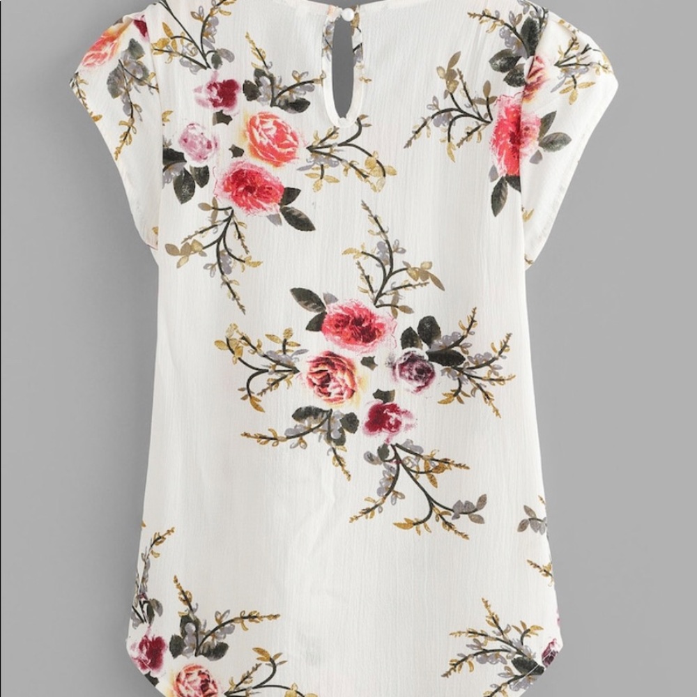 Floral Top - Picture 2 of 3